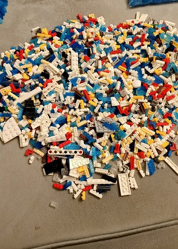 1888 parça astronot lego - Görsel 2