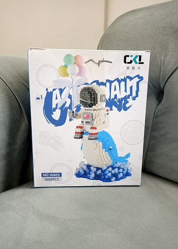 1888 parça astronot lego - Görsel 5