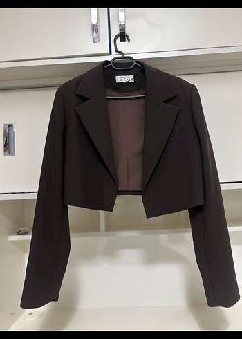 LoveMyBody Vatkalı Crop Blazer Ceket - Görsel 3