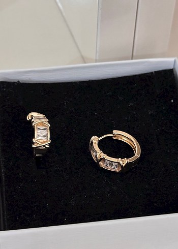 Xoxo gold çelik küpe - Görsel 3