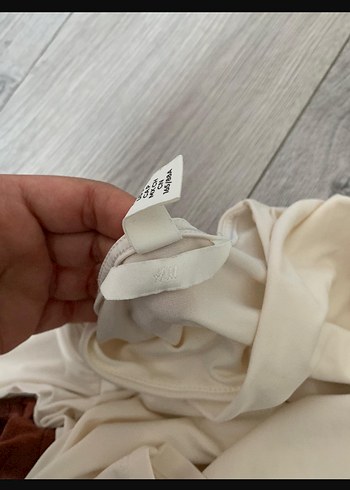 H&M H&M büzgülü bluz