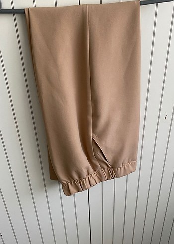 Bej Pilili Kadın Kumaş Pantolon