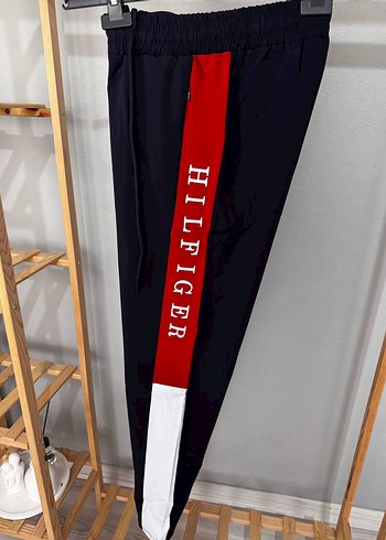 Tommy Erkek Kırmızı Baskılı Eşofman Altı - Görsel 2