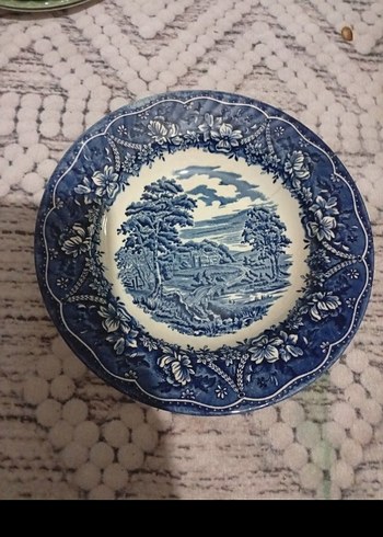 Beyaz Parlak Eski Kale Desenli Tabak - Görsel 4