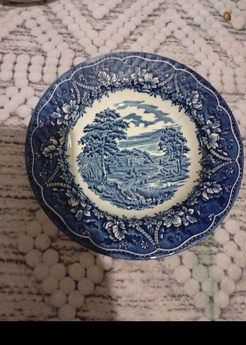 Beyaz Parlak Eski Kale Desenli Tabak - Görsel 3