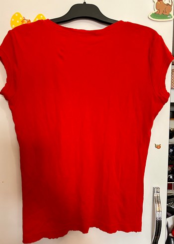 Kırmızı V Yaka Kısa Kollu Kadın Tişört - Görsel 2