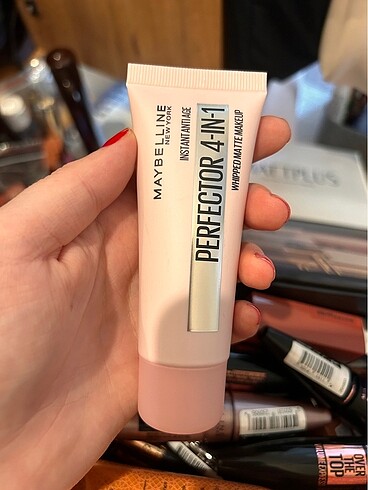 Maybelline perfector 4 in 1