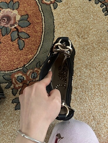 Beden Guess çanta