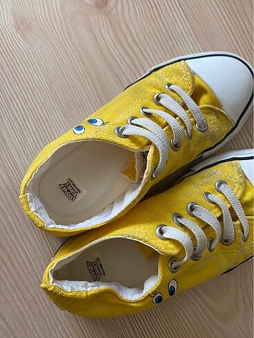 29 Beden sarı Renk Converse çocuk ayakkabısı