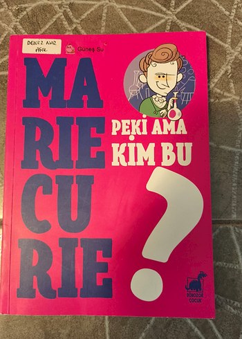 Marie Curie - Peki Ama Kim Bu? Mizah Kitabı