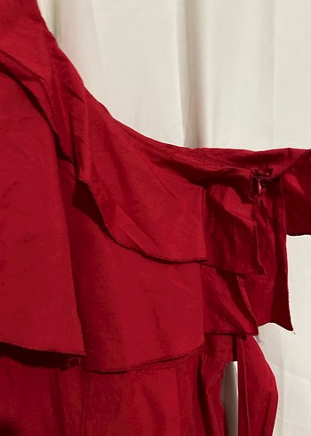 Kırmızı Fırfırlı Yarım Kol Mini Kadın Tulum - Görsel 3