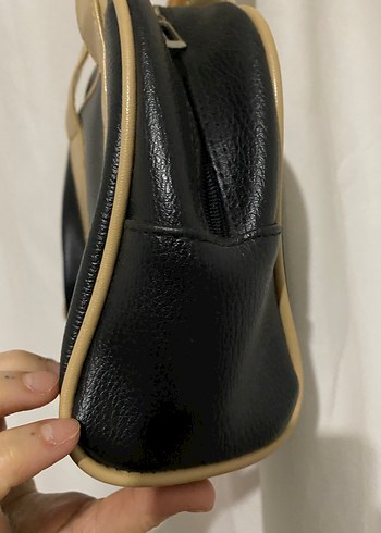 Bej Detaylı Siyah Deri Vintage Çanta - Görsel 2