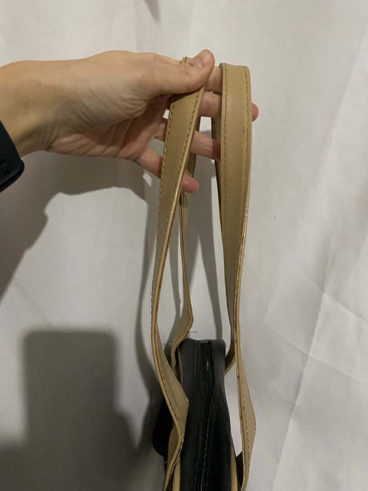 Bej Detaylı Siyah Deri Vintage Çanta - Görsel 5