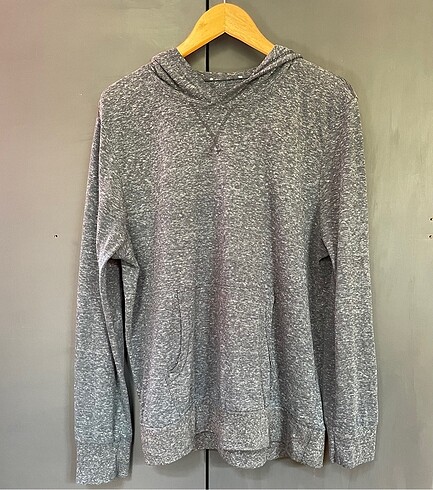 Kapşonlu sweatshirt