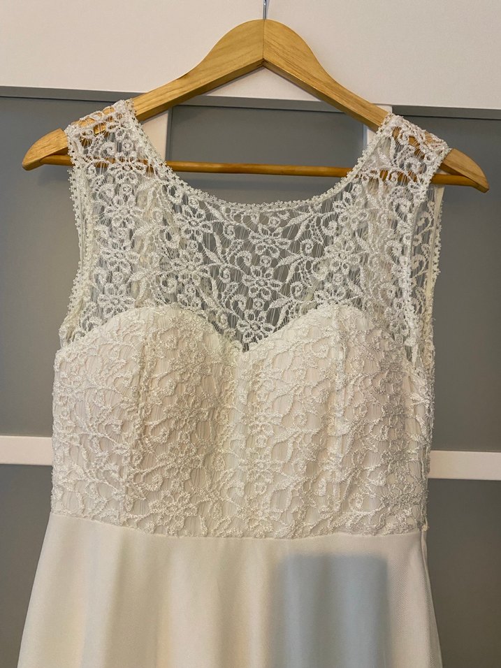 Dantel Detaylı Uzun A Kesim Elbise - Görsel 4