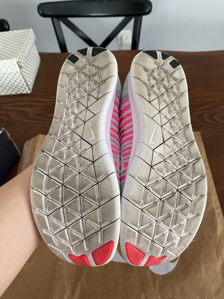 Nike Pembe Bağcıklı Gri Kadın Spor Ayakkabı - Görsel 4