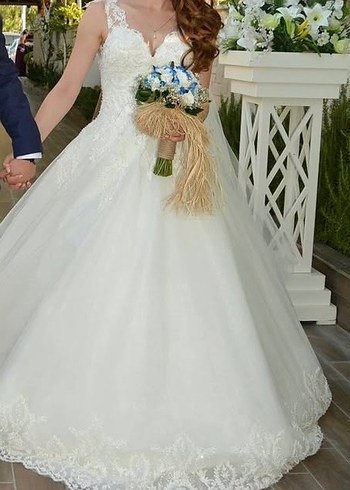 Dantel İşlemeli Beyaz Straplez A Kesim Gelinlik - Görsel 2