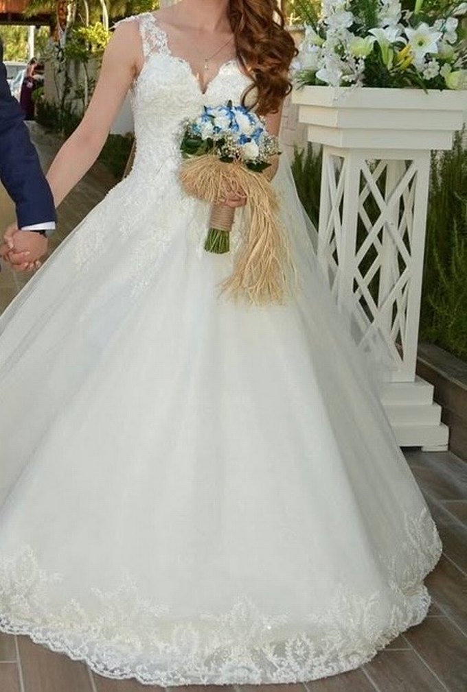 Dantel İşlemeli Beyaz Straplez A Kesim Gelinlik - Görsel 2