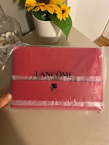Lancome makyaj çantası