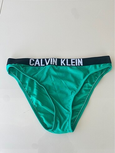 Calvin Klein Bikini altı