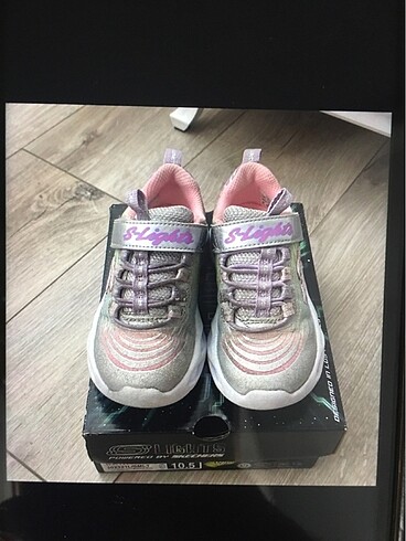 Skechers spor ayakkabı