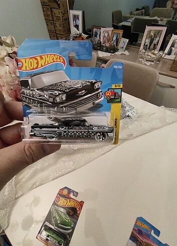Hot Wheels Impala 
