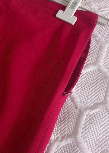 Kırmızı Saten Midi etek - Görsel 2