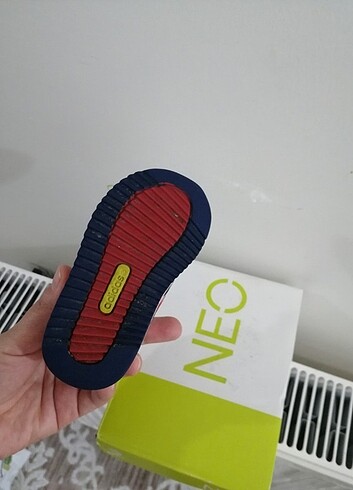 20 Beden beyaz Renk Adidas bebek ayakkabısı