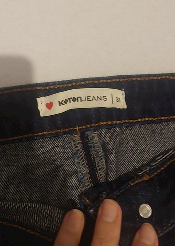 Koton Nakışlı Düğmeli Koyu Mavi Mini Kot Etek