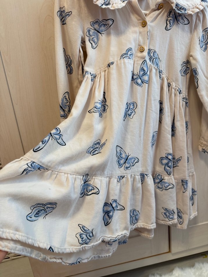 Kelebek Baskılı Bej Kız Elbisesi - Görsel 4
