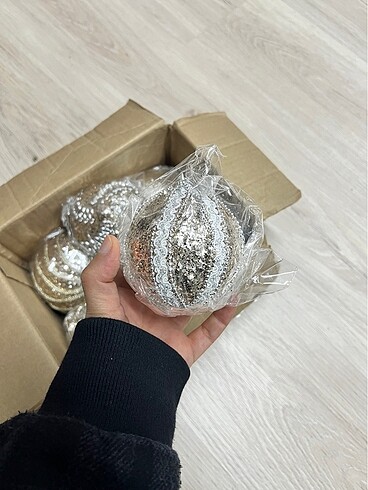 Yılbaşı ağacı süsleri gold renk