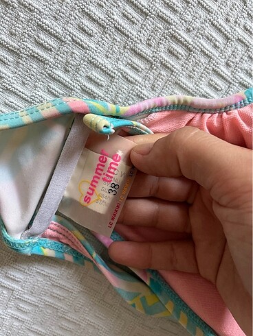 38 Beden Bikini üstü