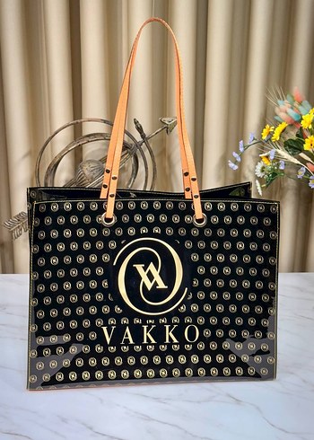Vakko Siyah Parlak Deri Kadın Omuz Çantası plaj çantası