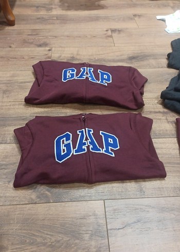 Bordo Fermuarlı GAP Baskılı Erkek Hırka