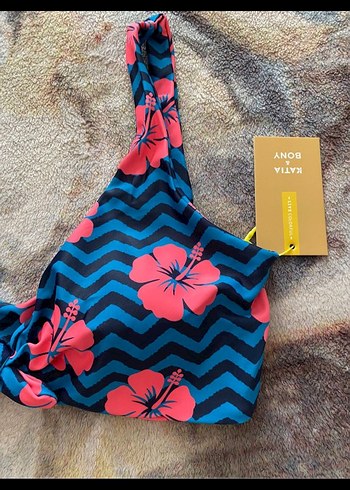 Penti Çiçek Desenli Bağlamalı Bohem Bikini Üstü