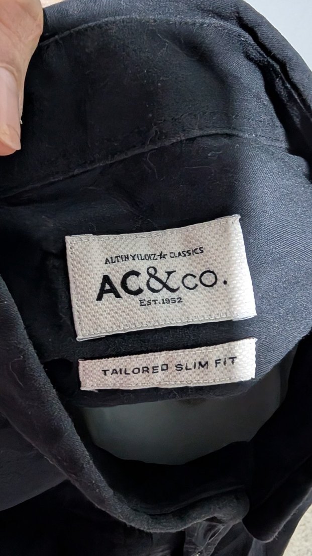 Siyah Düğmeli Erkek Ofis Gömleği - Görsel 2