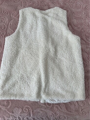 LC Waikiki Kız çocuk peluş yelek