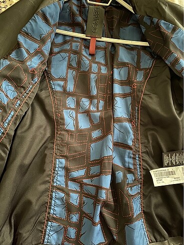 Derimod yepyeni siyah ceket - Görsel 4