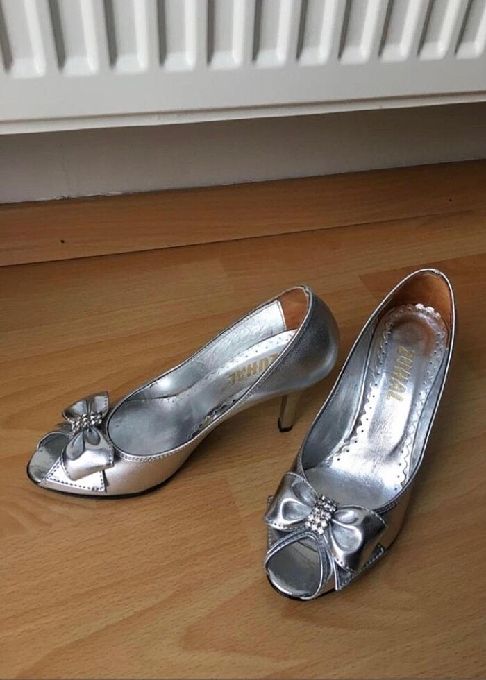Gümüş ayakkabı - Görsel 3
