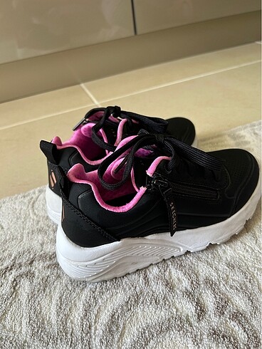 Skechers ayakkabı