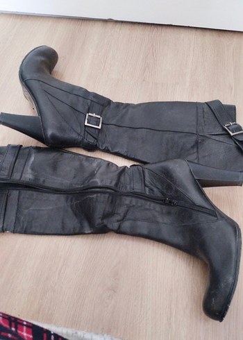 Diğer Siyah Deri Tokalı Dizüstü Stiletto Çizme