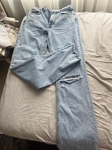 Stradivarius bol paça jean