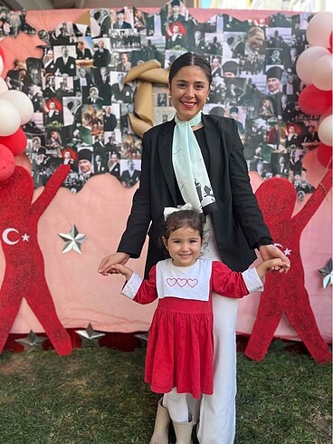 4 Yaş Beden kırmızı Renk Elbise