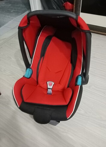 0 - 13 kg Beden kırmızı Renk Bebek puset (Pazarlık payı vardır)