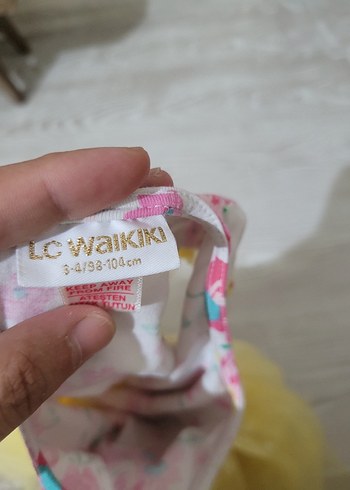 LC Waikiki Kız Çocuk Renkli Tül Etekli Elbise