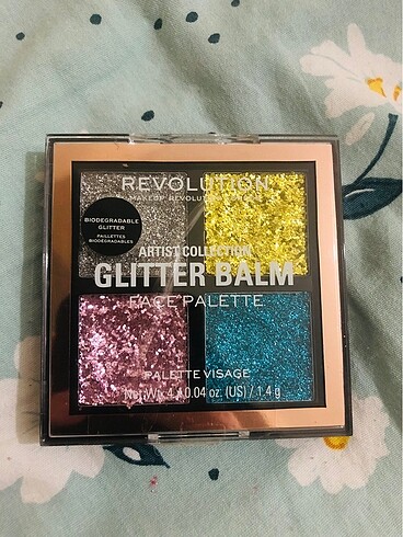 Revolution glitter