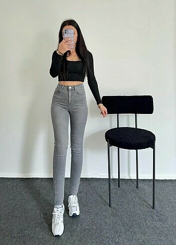 SKINNY JEAN 