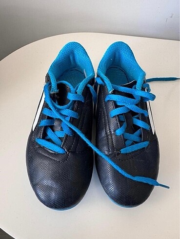 32 Beden lacivert Renk 32 no orjinal adidas krampon