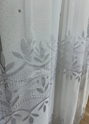 110 cm Eninde 145 cm yüksekliğinde Dikili Tül Briz Tül Perde Mut
