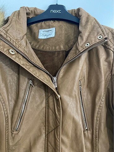 LC Waikiki Mont lcw